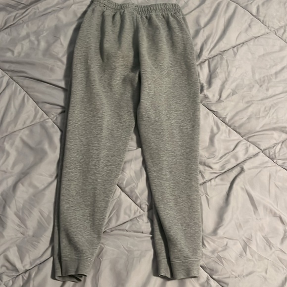 Nike grey sweatpants - Picture 3 of 3